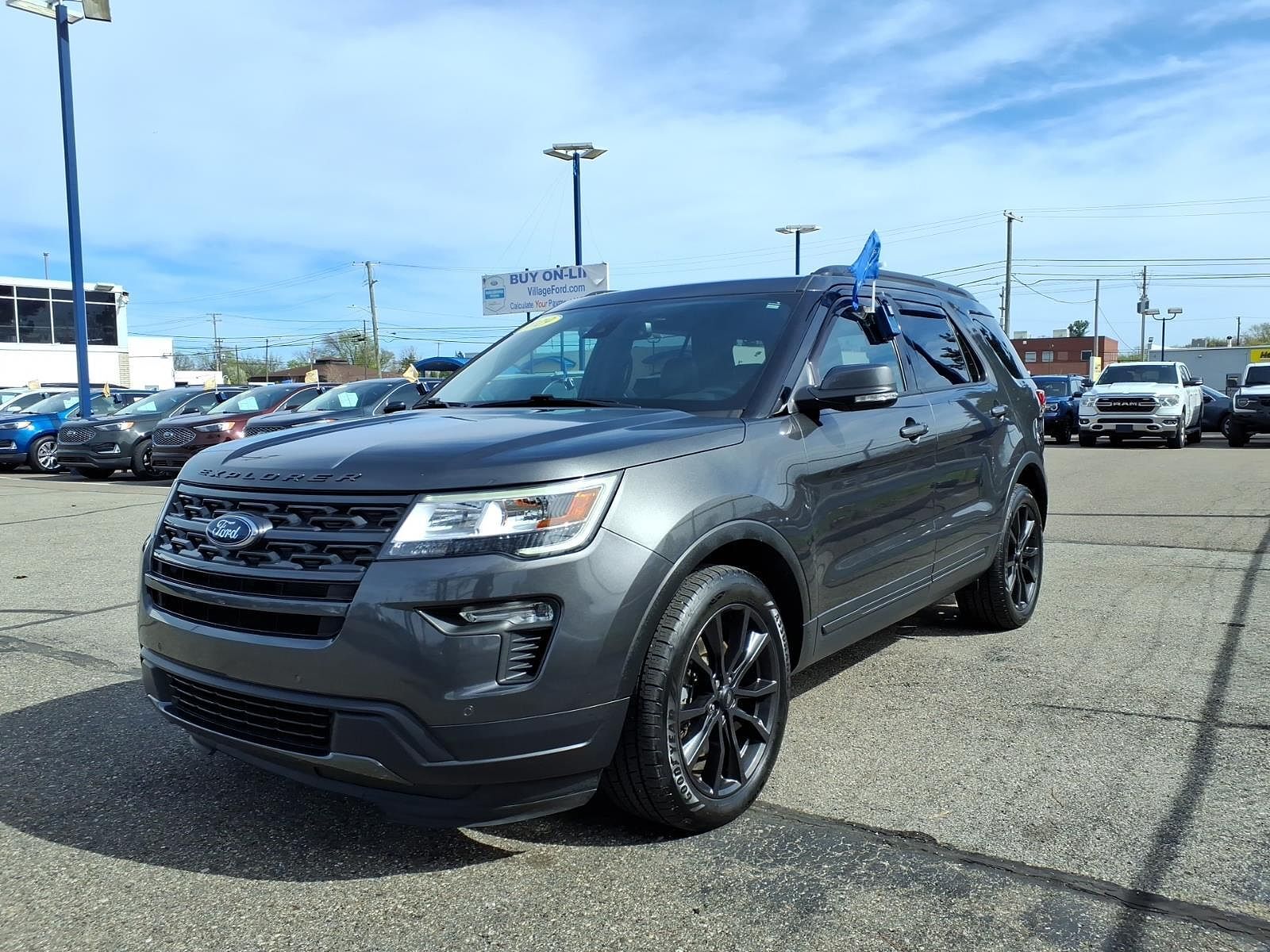 2019 FORD Explorer
