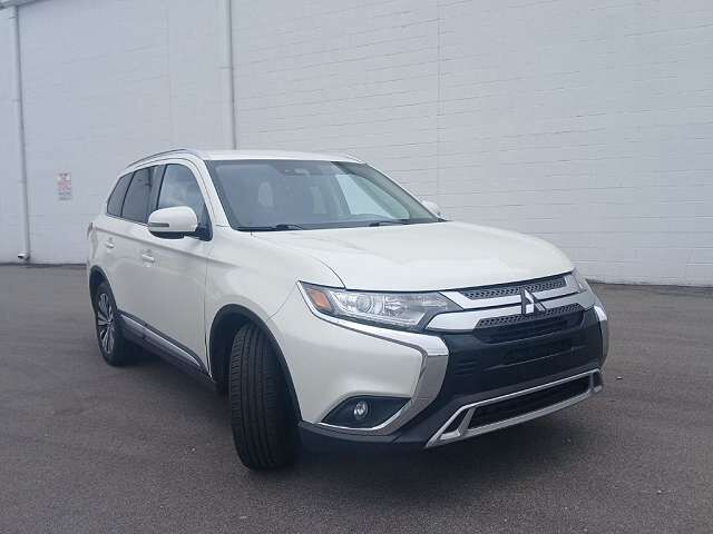 2020 MITSUBISHI Outlander