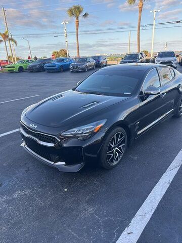 2022 KIA Stinger