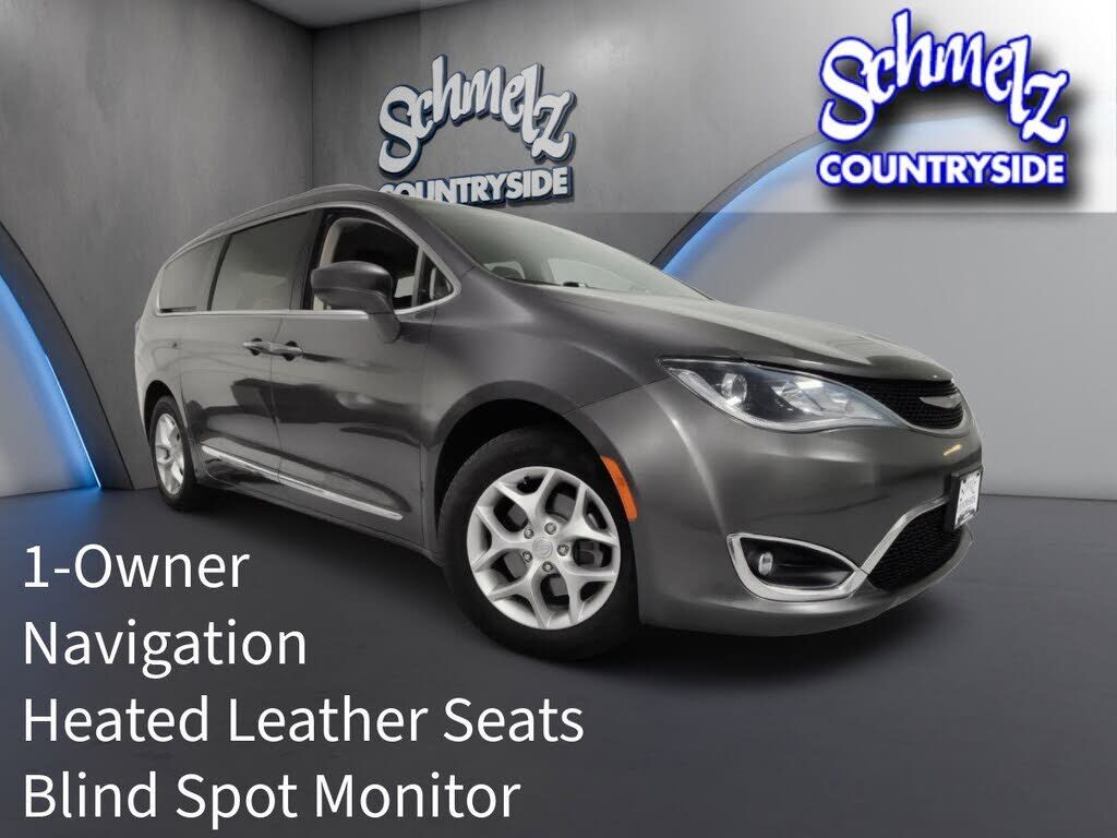 2019 CHRYSLER Pacifica