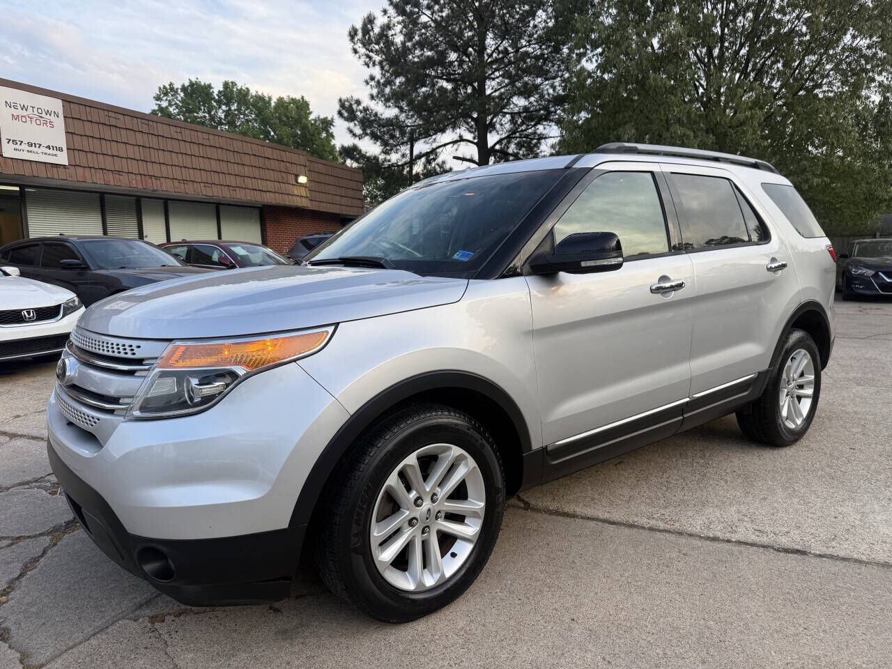 2014 FORD Explorer