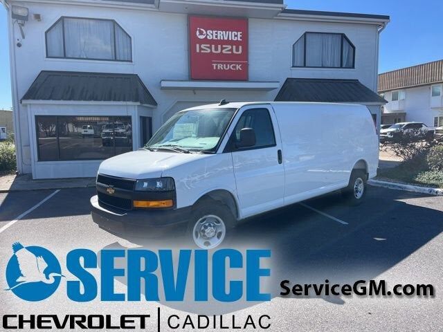 2025 CHEVROLET Express