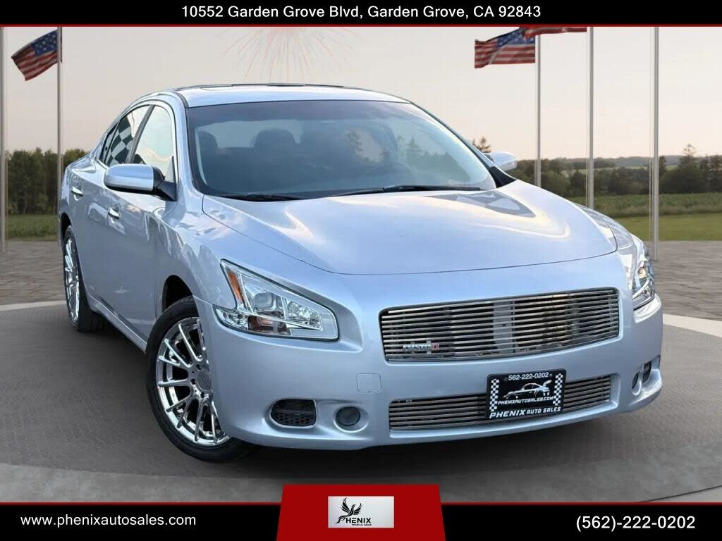 2011 NISSAN Maxima