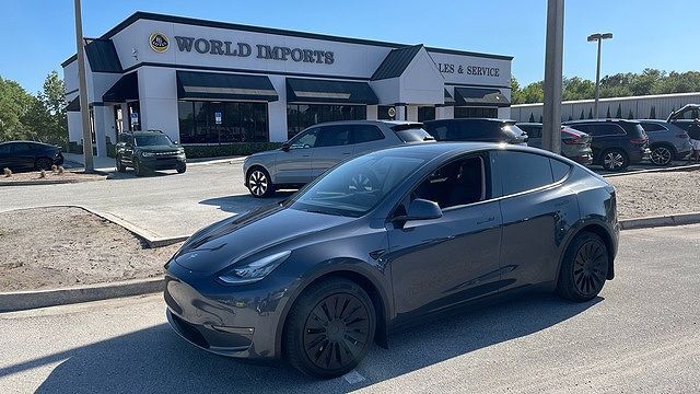 2021 TESLA Model Y