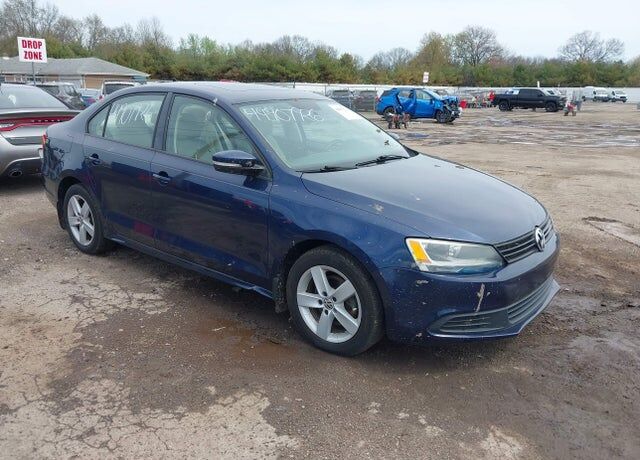 2012 VOLKSWAGEN Jetta