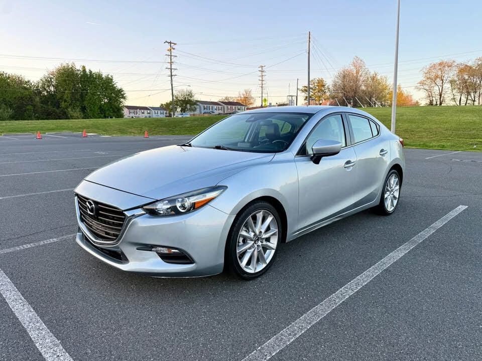 2017 MAZDA Mazda3