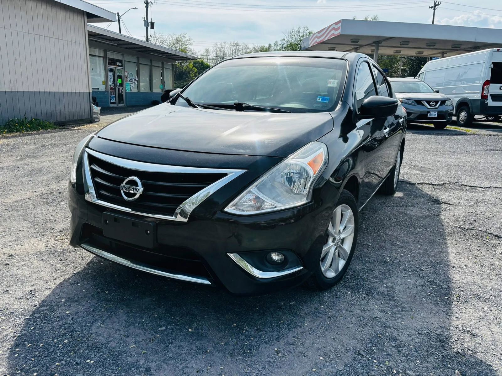 2016 NISSAN Versa