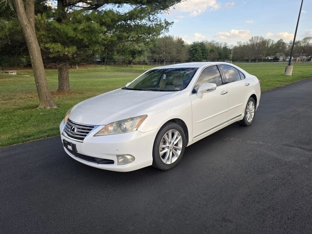 2011 LEXUS ES