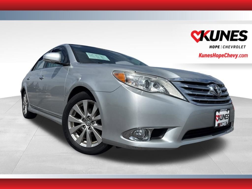 2011 TOYOTA Avalon