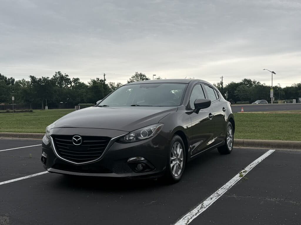 2016 MAZDA Mazda3