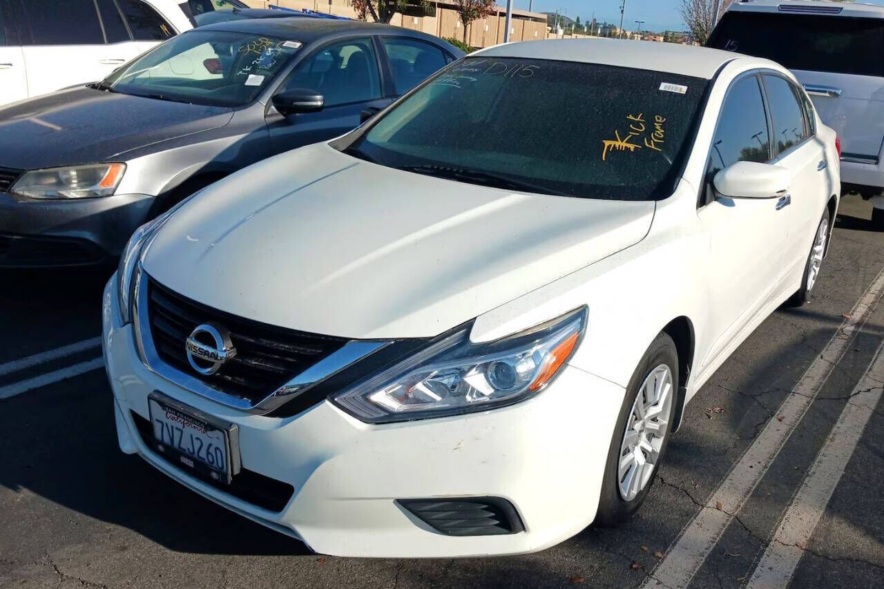 2017 NISSAN Altima