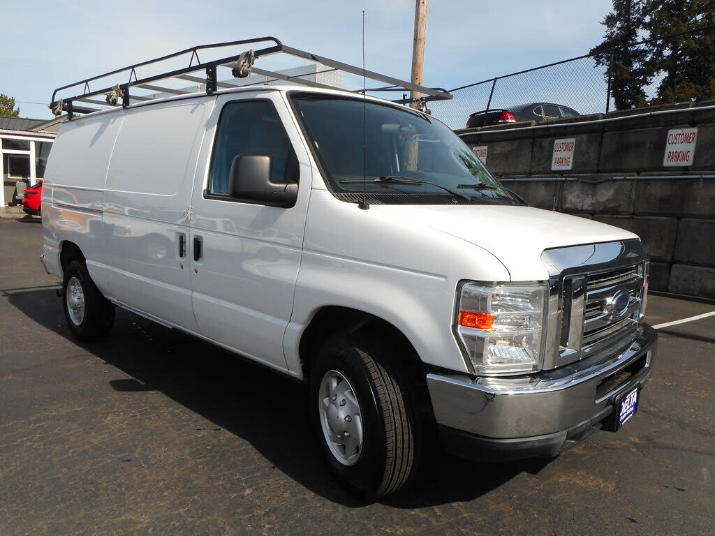 2012 FORD E-350