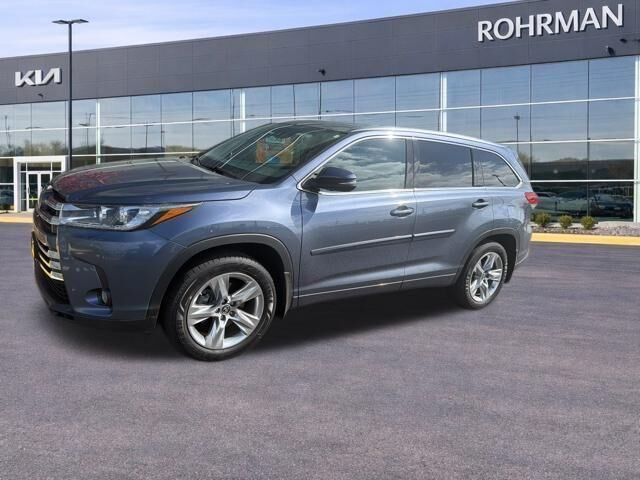 2018 TOYOTA Highlander