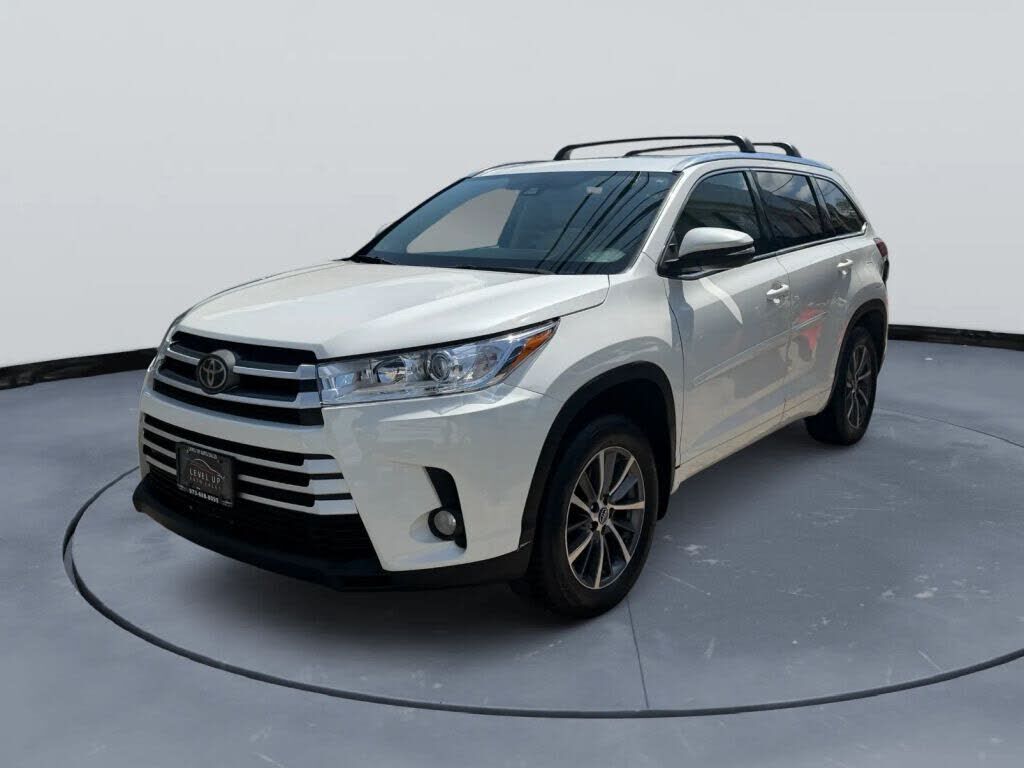 2018 TOYOTA Highlander