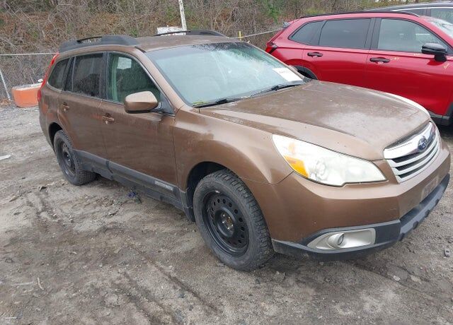 2011 SUBARU Outback