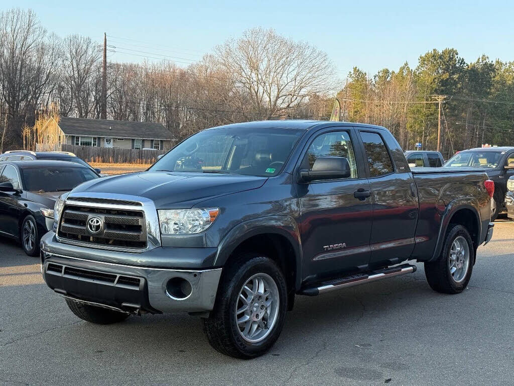 2010 TOYOTA Tundra