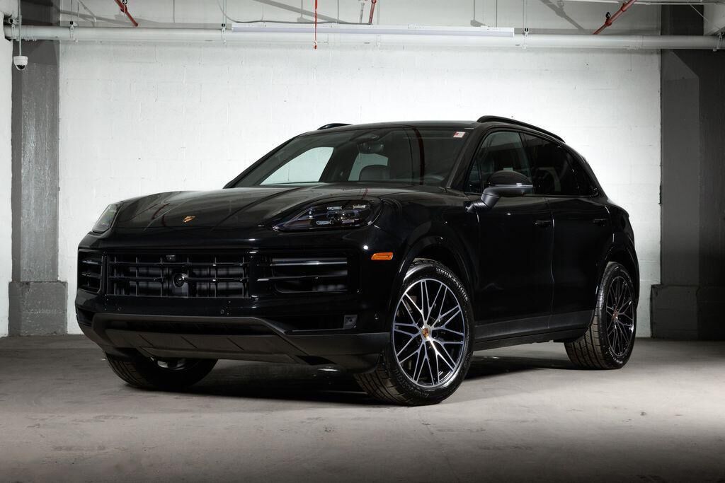 2026 PORSCHE Cayenne