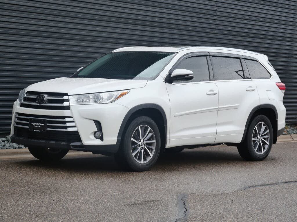 2018 TOYOTA Highlander