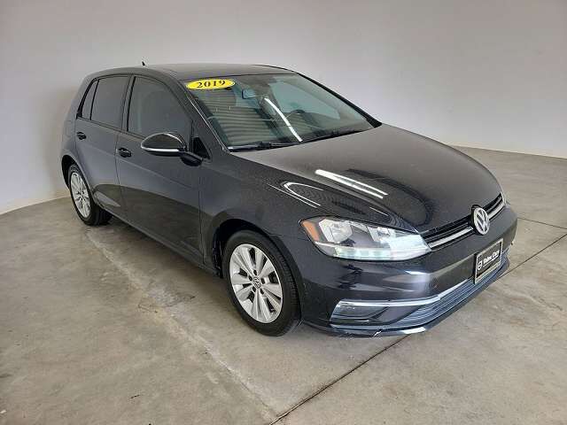 2019 VOLKSWAGEN Golf