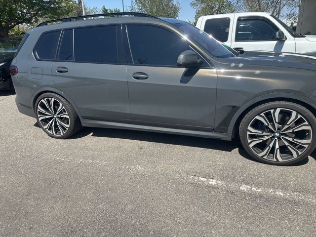2024 BMW X7