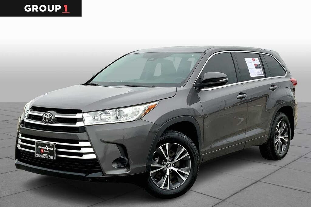 2017 TOYOTA Highlander