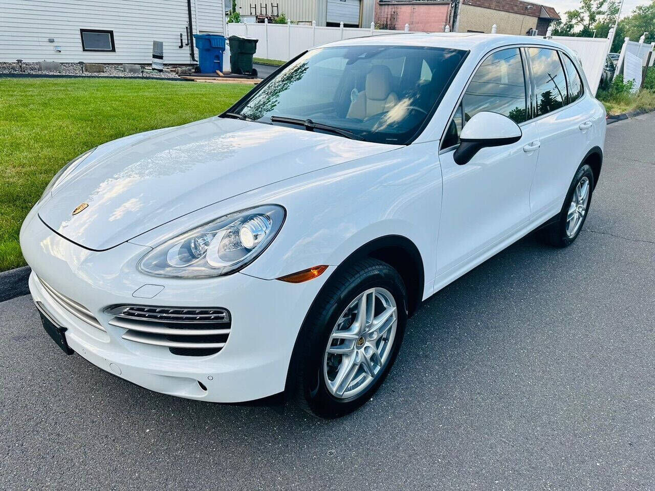 2014 PORSCHE Cayenne