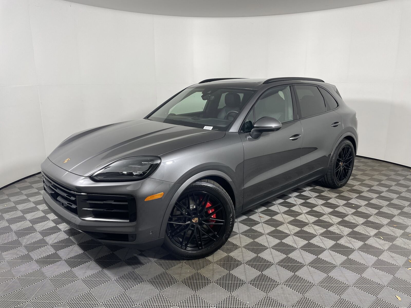 2026 PORSCHE Cayenne