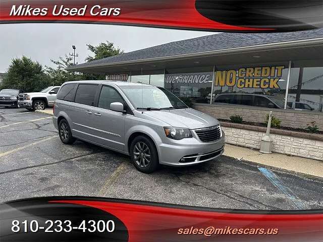 2015 CHRYSLER Town and Country