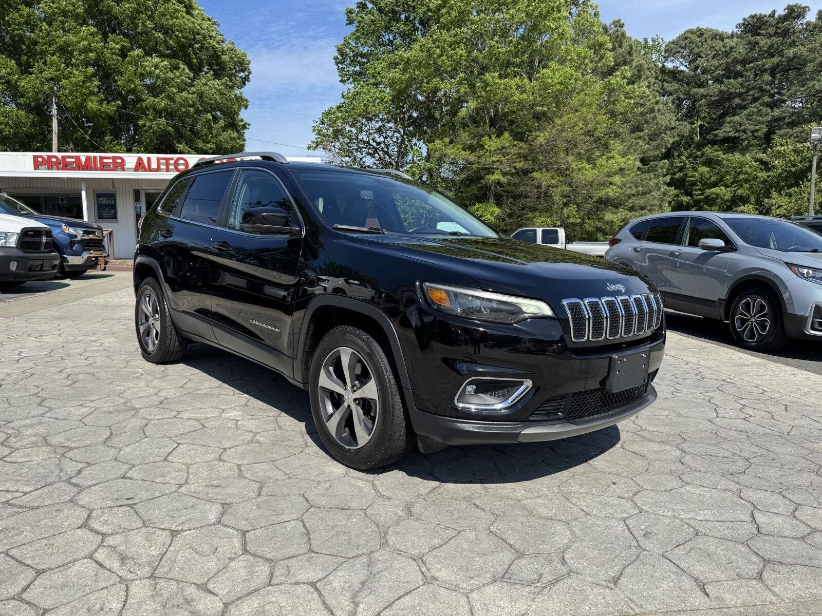 2019 JEEP Cherokee