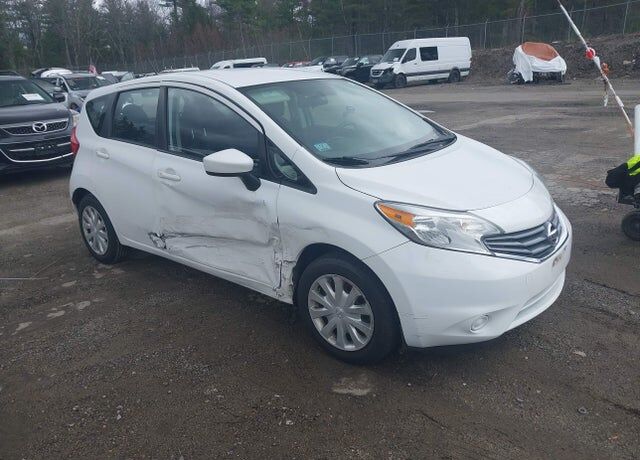 2016 NISSAN Versa