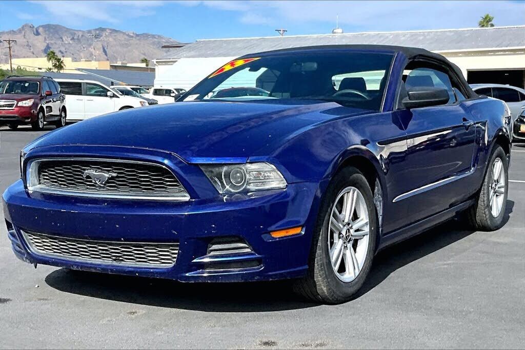 2013 FORD Mustang