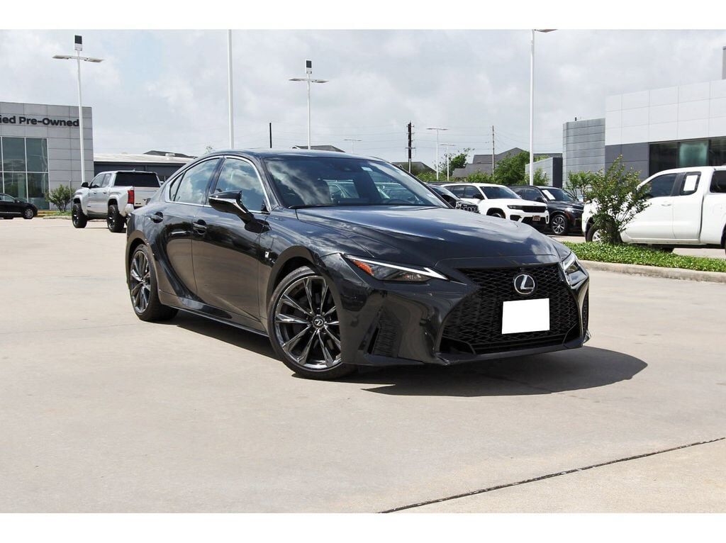 2024 LEXUS IS