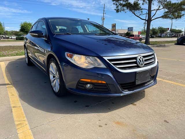 2010 VOLKSWAGEN Passat