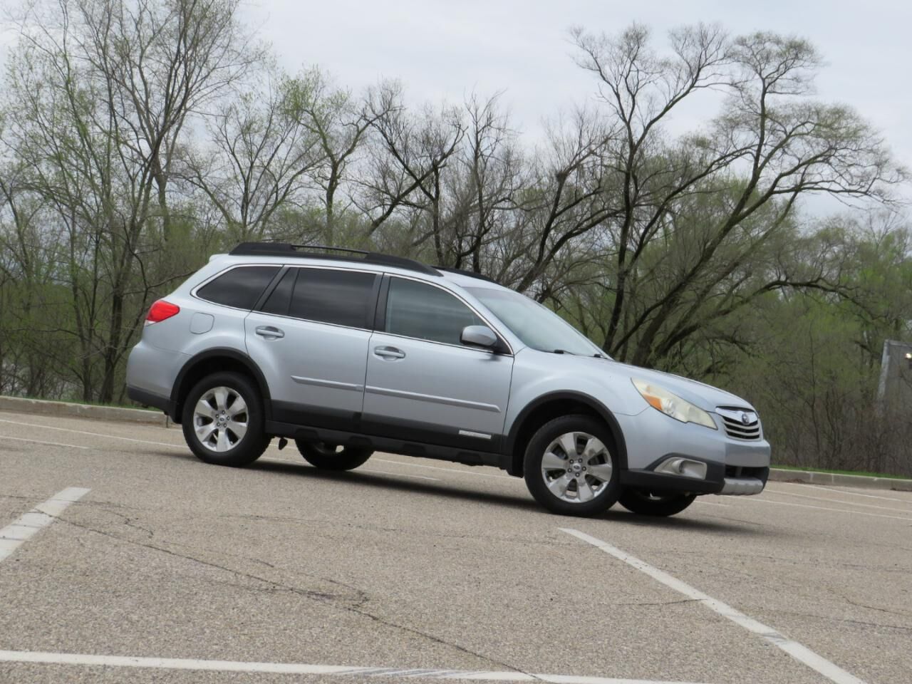 2012 SUBARU Outback