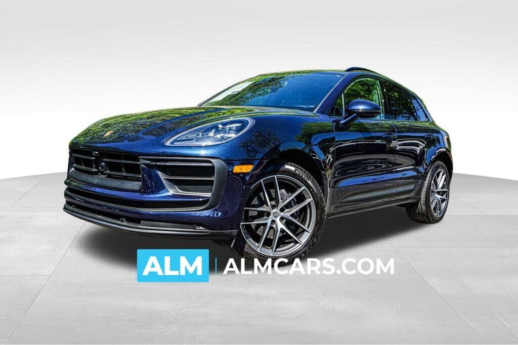 2023 PORSCHE Macan
