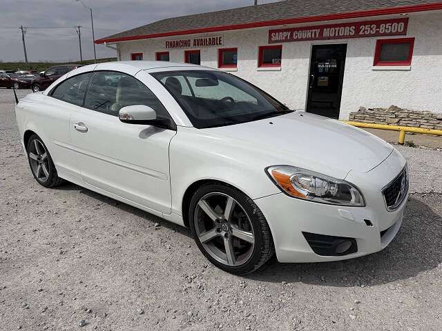 2011 VOLVO C70