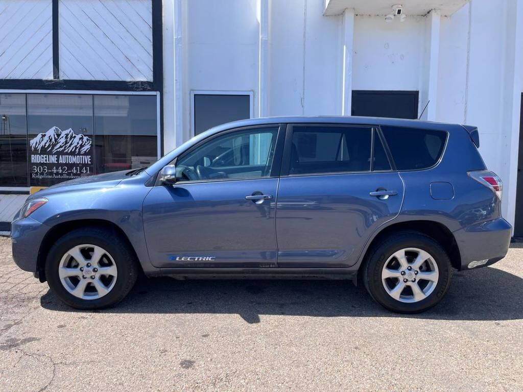 2014 TOYOTA RAV4