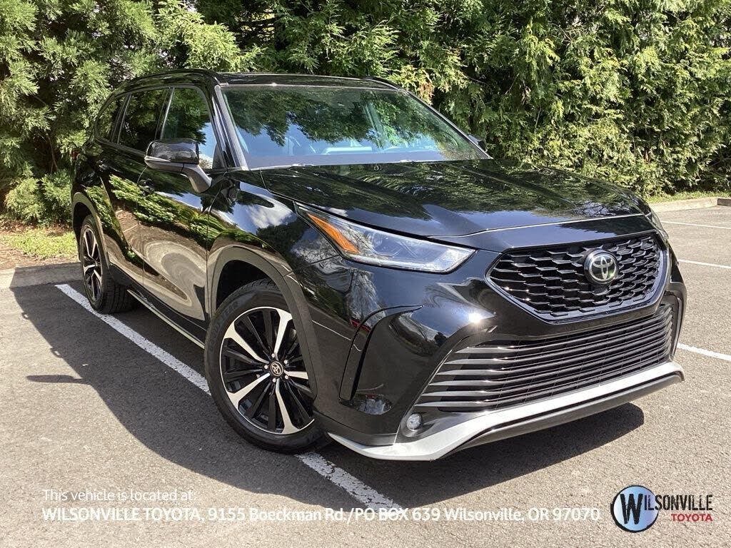 2022 TOYOTA Highlander