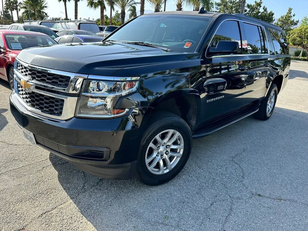 2016 CHEVROLET Suburban