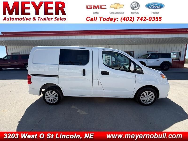 2021 NISSAN NV200