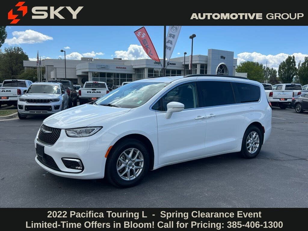 2022 CHRYSLER Pacifica