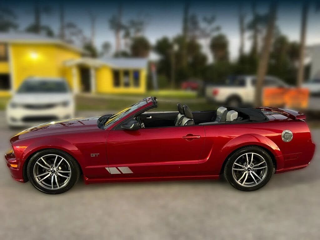 2005 FORD Mustang