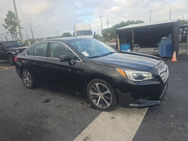 2017 SUBARU Legacy