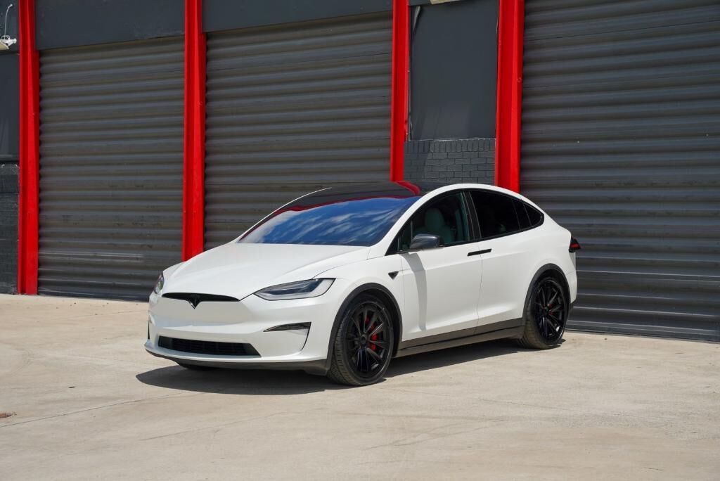 2023 TESLA Model X