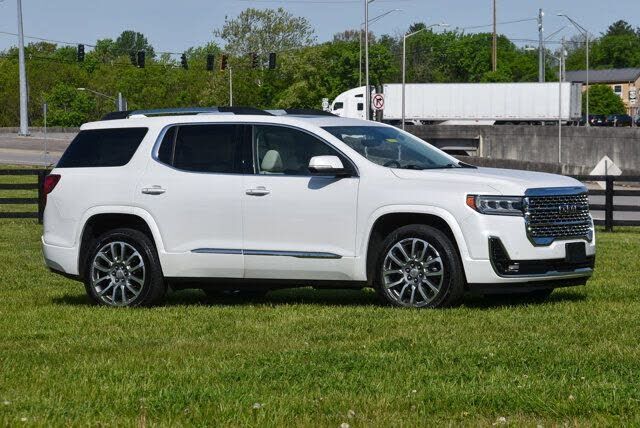 2023 GMC Acadia