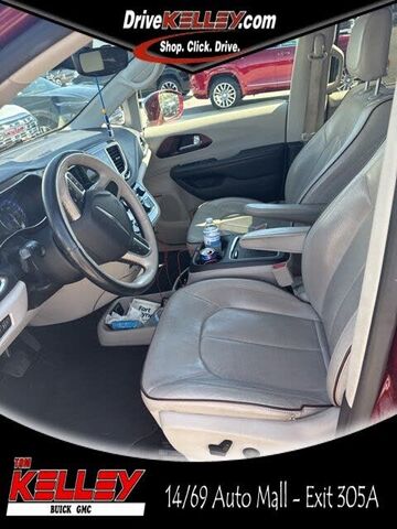 2017 CHRYSLER Pacifica