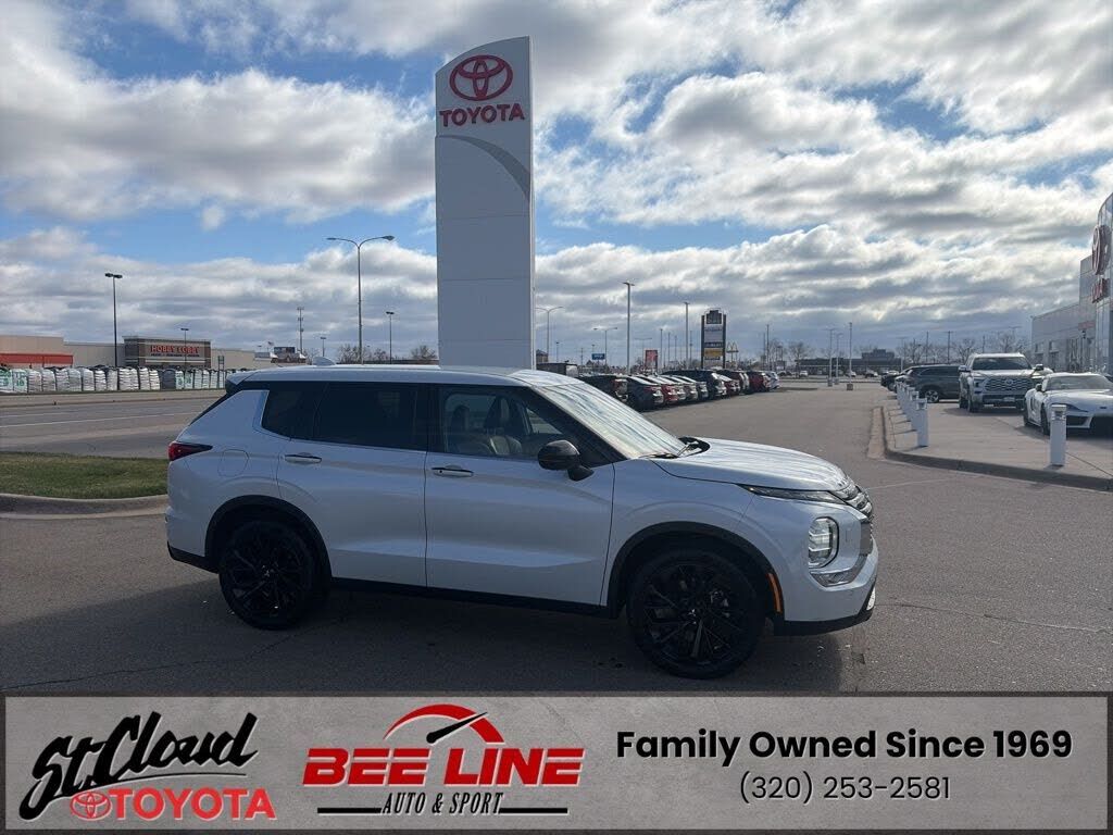 2023 MITSUBISHI Outlander