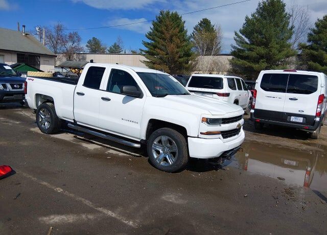 2018 CHEVROLET Silverado