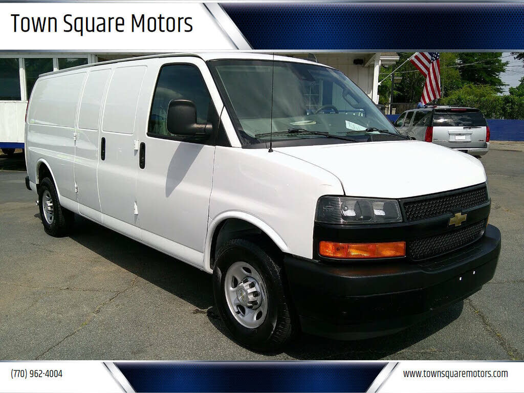 2021 CHEVROLET Express