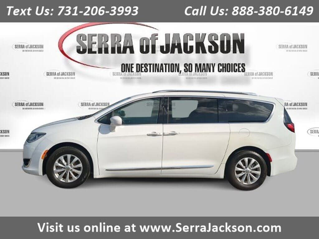 2019 CHRYSLER Pacifica